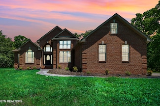 1031 Laurel Hills Dr, Dickson, TN 37055