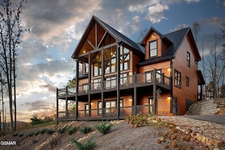 2229 Legend Dr, Sevierville, TN 37876