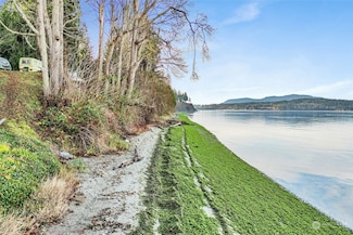 3053 Haxton Way, Bellingham, WA 98226