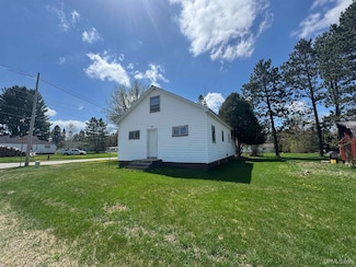 301 Kahma Ave, Crystal Falls, MI 49920