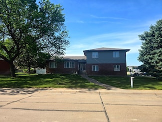 101 Apache Dr, Lexington, NE 68850