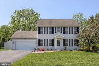 185 Woodlawn Ave, Palmyra, PA 17078
