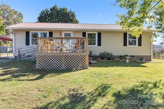 364 Greenlea Cir, Taylorsville, NC 28681