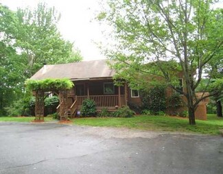 323 Marsh Rd, Sabattus, ME 04280