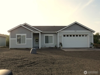 969 Cascade Ave SW, Ocean Shores, WA 98569