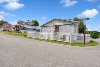 310 Bungalow Rd, New Alexandria, PA 15670