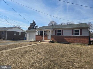 14 Wesley St, Camden, DE 19934