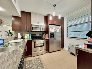 1508 Whitehall Dr Unit 205, Davie, FL 33324