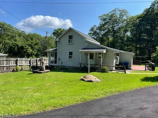 196 Rockport Rd, Port Murray, NJ 07865