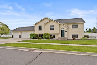 3821 W Tieton Ave, Spokane, WA 99208