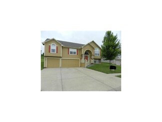 19016 E 17th Ter Ct, Independence, MO 64057