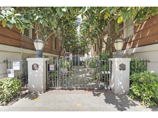 2083 NW Johnson St Unit 2, Portland, OR 97209