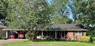 4612 Crestline Dr, North Little Rock, AR 72116