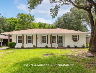 107 Oklahoma St, Huntington, TX 75949