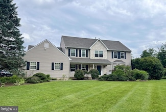 34 Shara Ln, Pennington, NJ 08534
