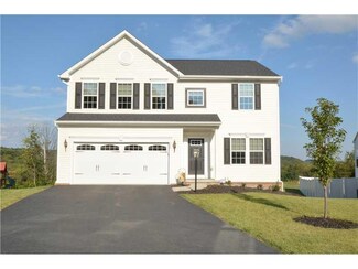 220 Heritage Dr, Oakdale, PA 15071