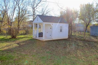 2109 W Oklahoma Ave, Guthrie, OK 73044