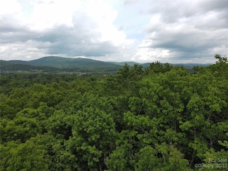 000 Northview Dr Unit 17, Hendersonville, NC 28791