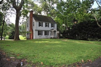 207 50th St SE, Charleston, WV 25304