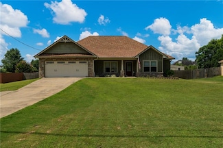 154 Owens Rd, Fort Mitchell, AL 36856