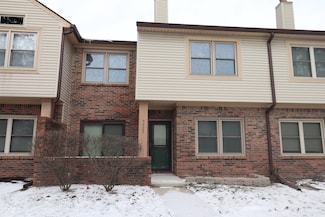 9523 Maple Way, Indianapolis, IN 46268