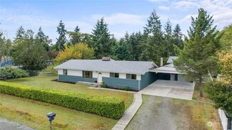 6814 52nd Ave W, University Place, WA 98467