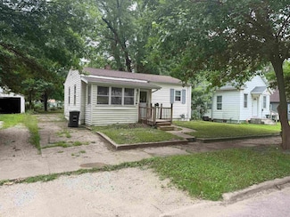 1226 Lincoln St, Waterloo, IA 50703