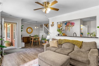 626 Smithfield Rd Unit 903, North Providence, RI 02904