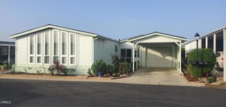91 Poinsettia Gardens Dr, Ventura, CA 93004
