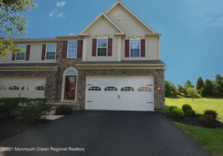72 Abrams Dr, Florence, NJ 08518