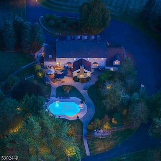 37 Pequest Rd, Andover, NJ 07821