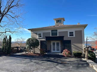 450 Rock St Unit 1, Fall River, MA 02720