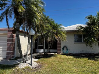 111 Villa Dr, Osprey, FL 34229
