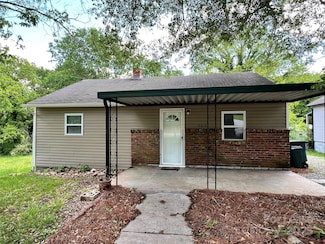 303 Talley St, Troutman, NC 28166