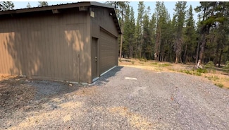 139917 Bear Skin Rd, Crescent Lake, OR 97733