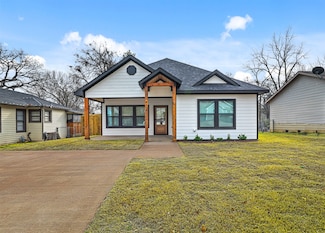 412 W Monterey St, Denison, TX 75020