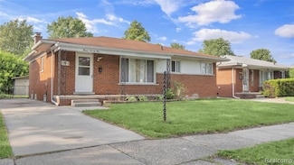1373 Fontaine Ave, Madison Heights, MI 48071