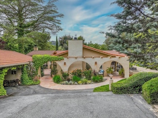 8103 Crestview Ct, Gilroy, CA 95020