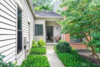 5251 Londonderry Dr, Cincinnati, OH 45241