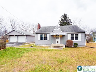 17 Mahoning Dr E, Lehighton, PA 18235