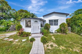 920 SW 8th Ct, Miami, FL 33130