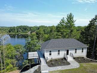 10 Macarthur Ave, Norfolk, MA 02056