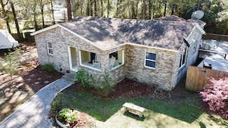 44 Chapman Rd, Apalachicola, FL 32320