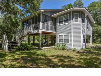 10 Big Oaks, Apalachicola, FL 32320