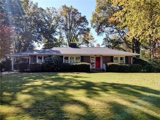 247 Riggs Dr, Clemson, SC 29631