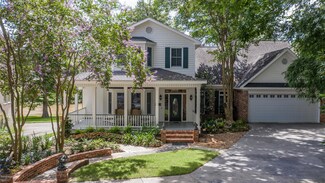 111 Red Brick Cir, Lafayette, LA 70503