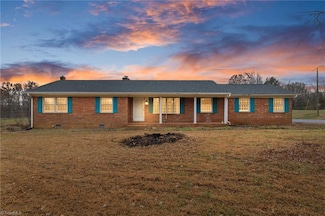 871 Gold Hill Rd, Madison, NC 27025