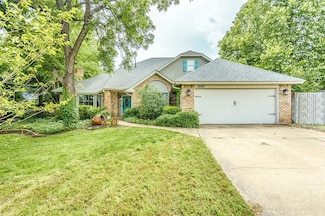 1209 Fox Bluff Ct, Edmond, OK 73034