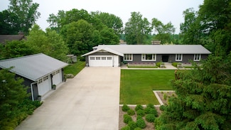 1801 Forest Shores Dr SE, Grand Rapids, MI 49546