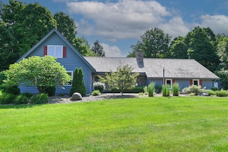 1840 Candlewood Ln, Richfield, WI 53076